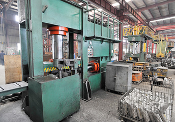 DN200弯头推制机